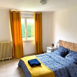 Charmante Maison De 115m2 à 7 Minute De La Hébergement de vacances Plourivo